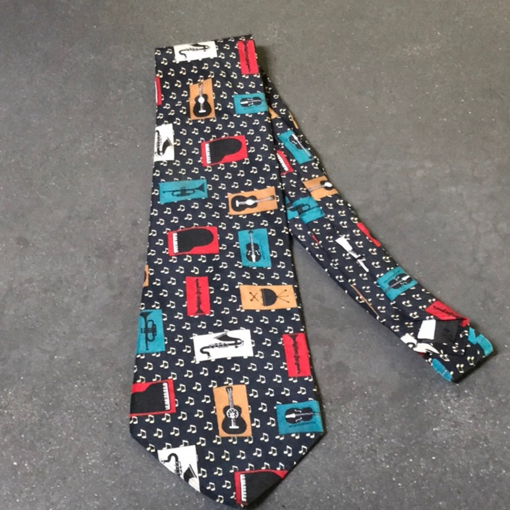 Vicky Davis “Instrumental” 1994 Tie